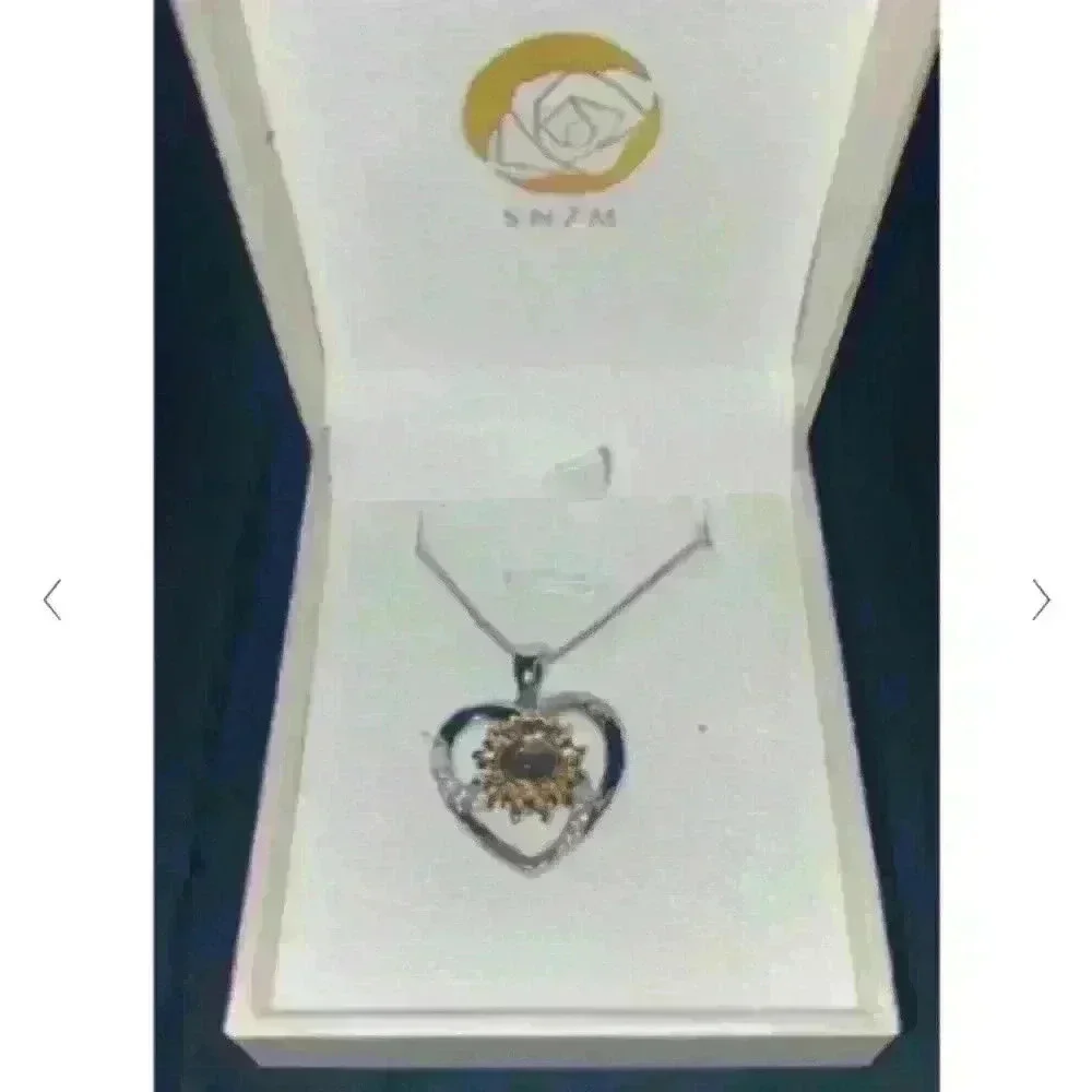 🌻NWOT SNZM NECKLACE